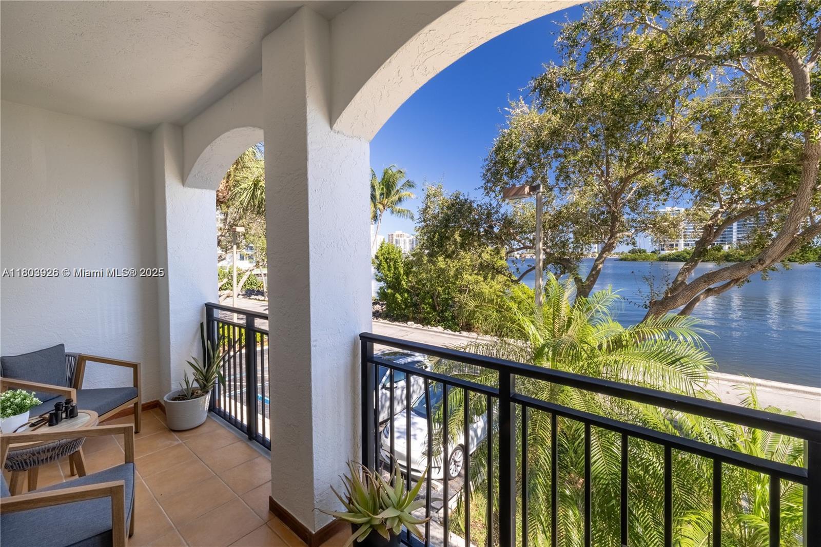 f3b61b38-145 3255 NE 184th # 12206, Aventura FL 33160 — #A11803926