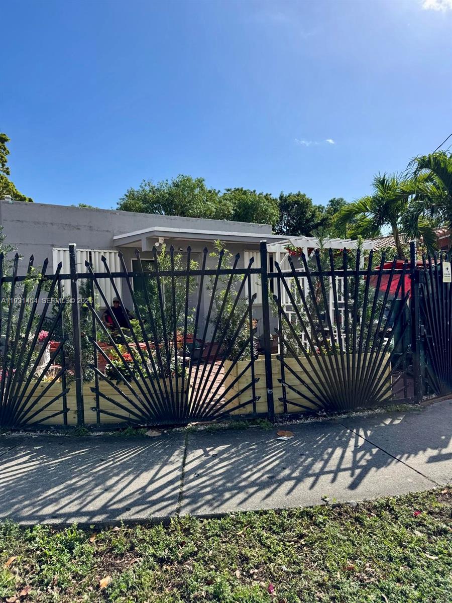 f3b61b38-1495 2737 NW 13th Ave, Miami FL 33142 — #A11931464