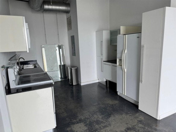 10 SW South River Dr # 812, Miami FL 33130 — #A11928454