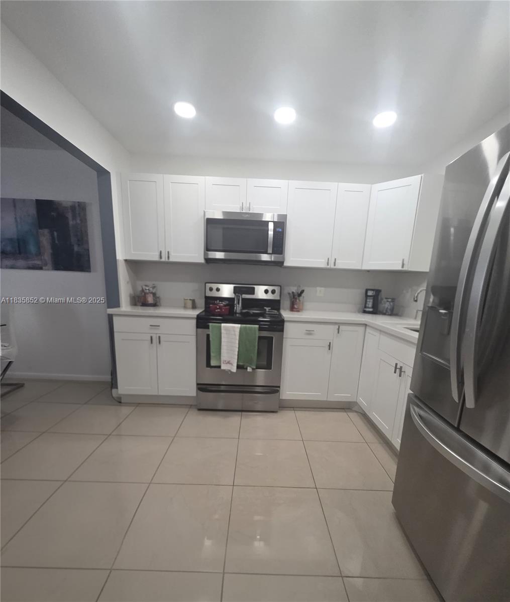9800 Sunrise Lakes Blvd # 309, Sunrise FL 33322 — #A11835852
