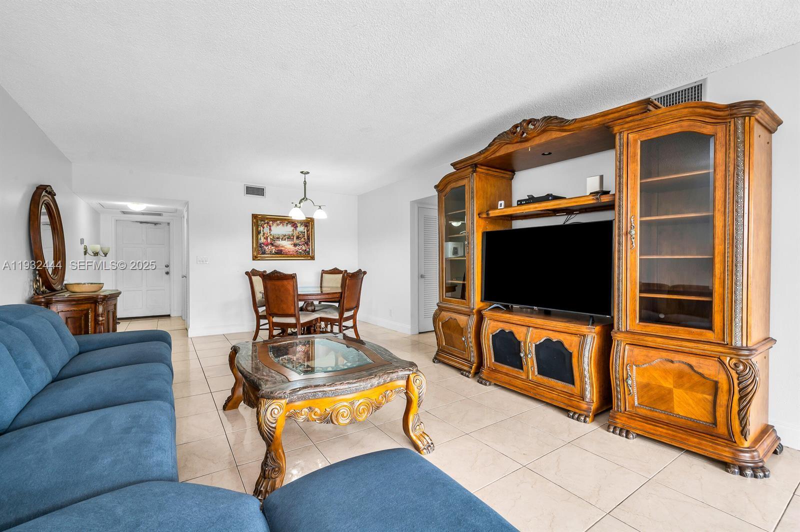 f3b61b38-1550 2800 N Palm Aire Dr # 309, Pompano Beach FL 33069 — #A11932444
