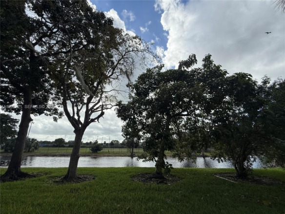 4270 NW 40th St # 109, Lauderdale Lakes FL 33319 — #A11932721