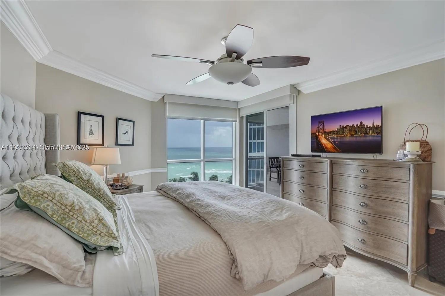 f3b61b38-1592 6767 Collins # 901, Miami Beach FL 33141 — #A11933731