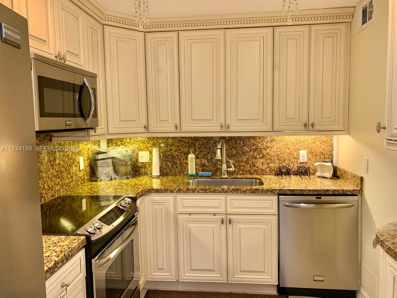 f3b61b38-1654 1985 S Ocean Dr # 3C, Hallandale Beach FL 33009 — #A11934188