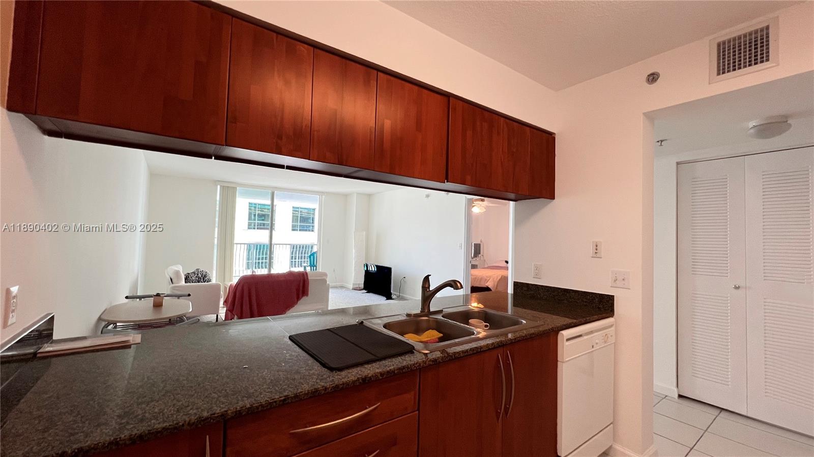 1200 Brickell Bay Dr # 2814, Miami FL 33131 — #A11890402