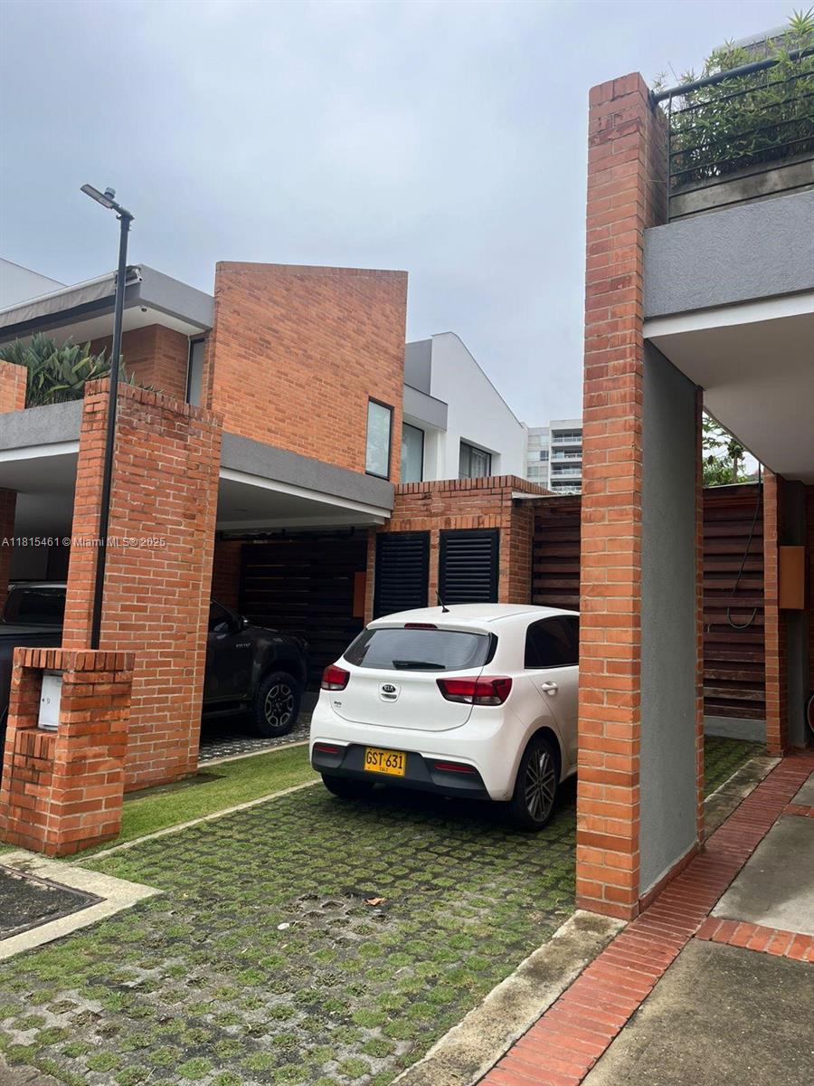 f3b61b38-168 Carrera 121B 4C-49 casa 16, C0 760031 — #A11815461