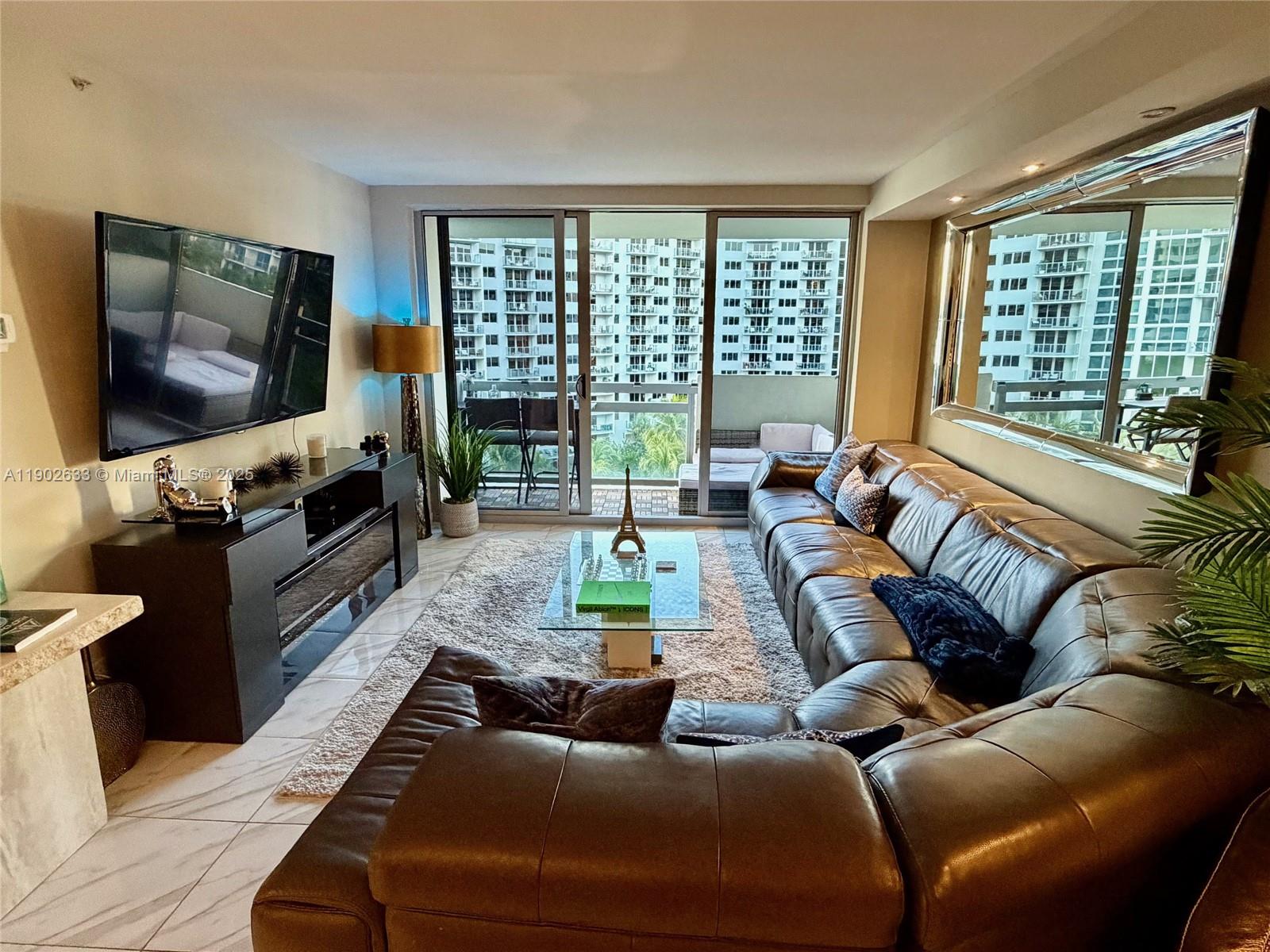 f3b61b38-1694 1500 Bay Rd # 846S, Miami Beach FL 33139 — #A11902633