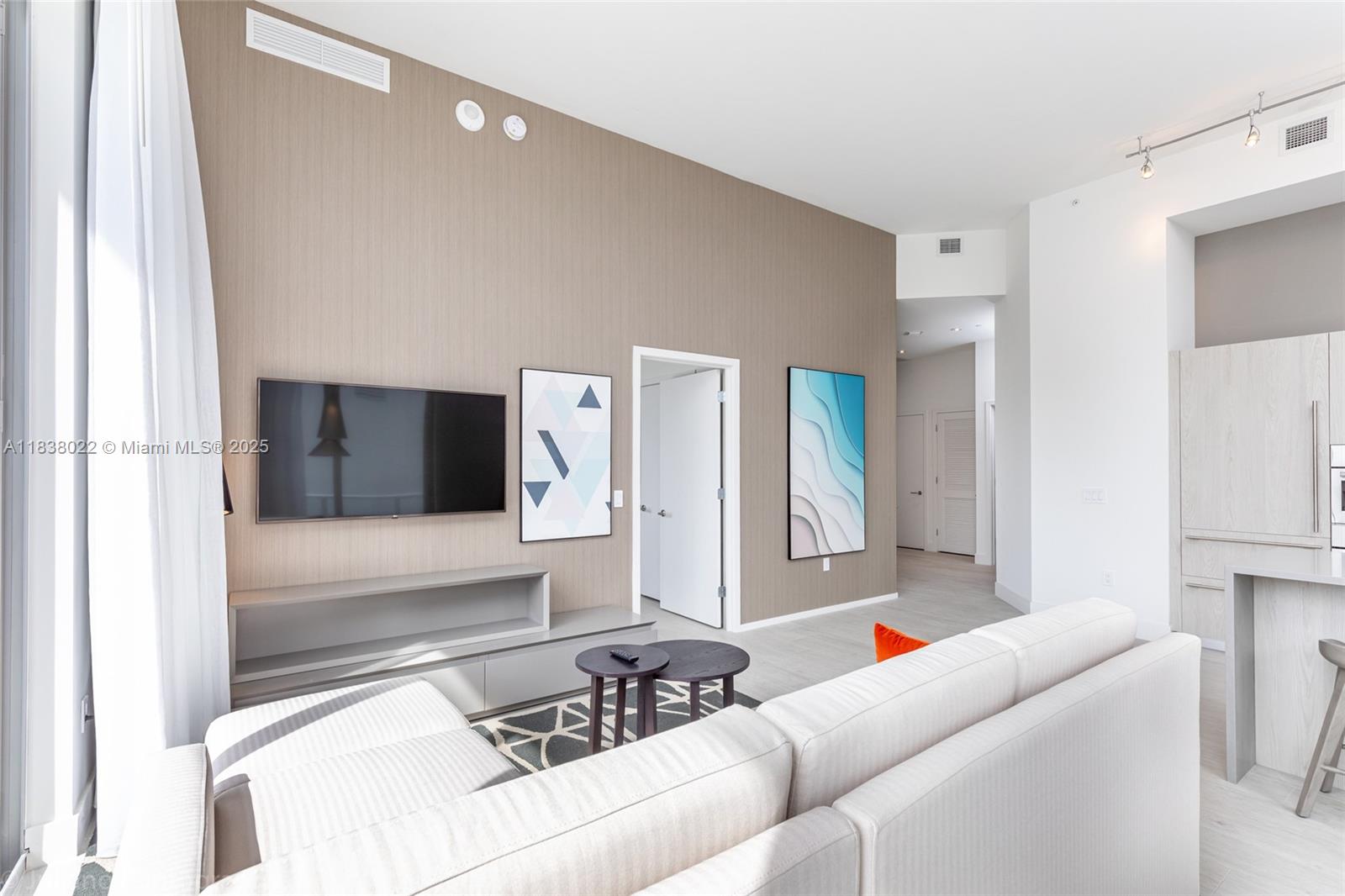 f3b61b38-1695 4010 S Ocean Dr # R509, Hollywood FL 33019 — #A11838022