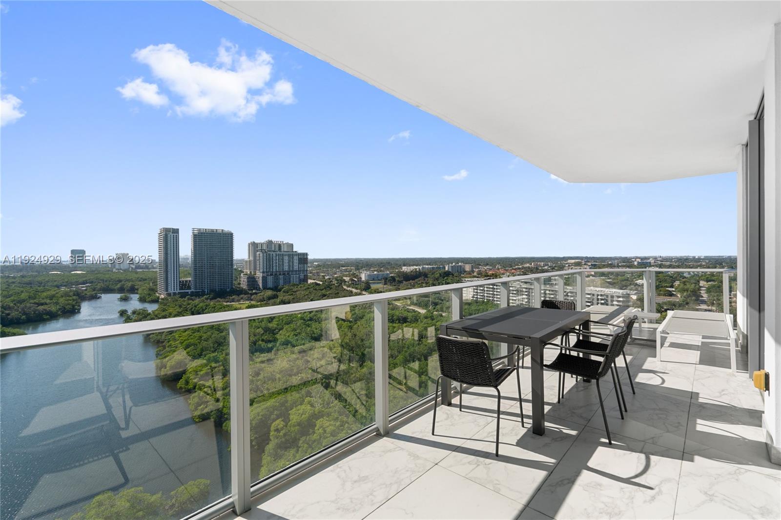 f3b61b38-1715 17111 Biscayne Blvd # 2002, North Miami Beach FL 33160 — #A11924929