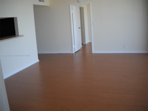 7601 E Treasure Dr # 2114, North Bay Village FL 33141 — #A11822632