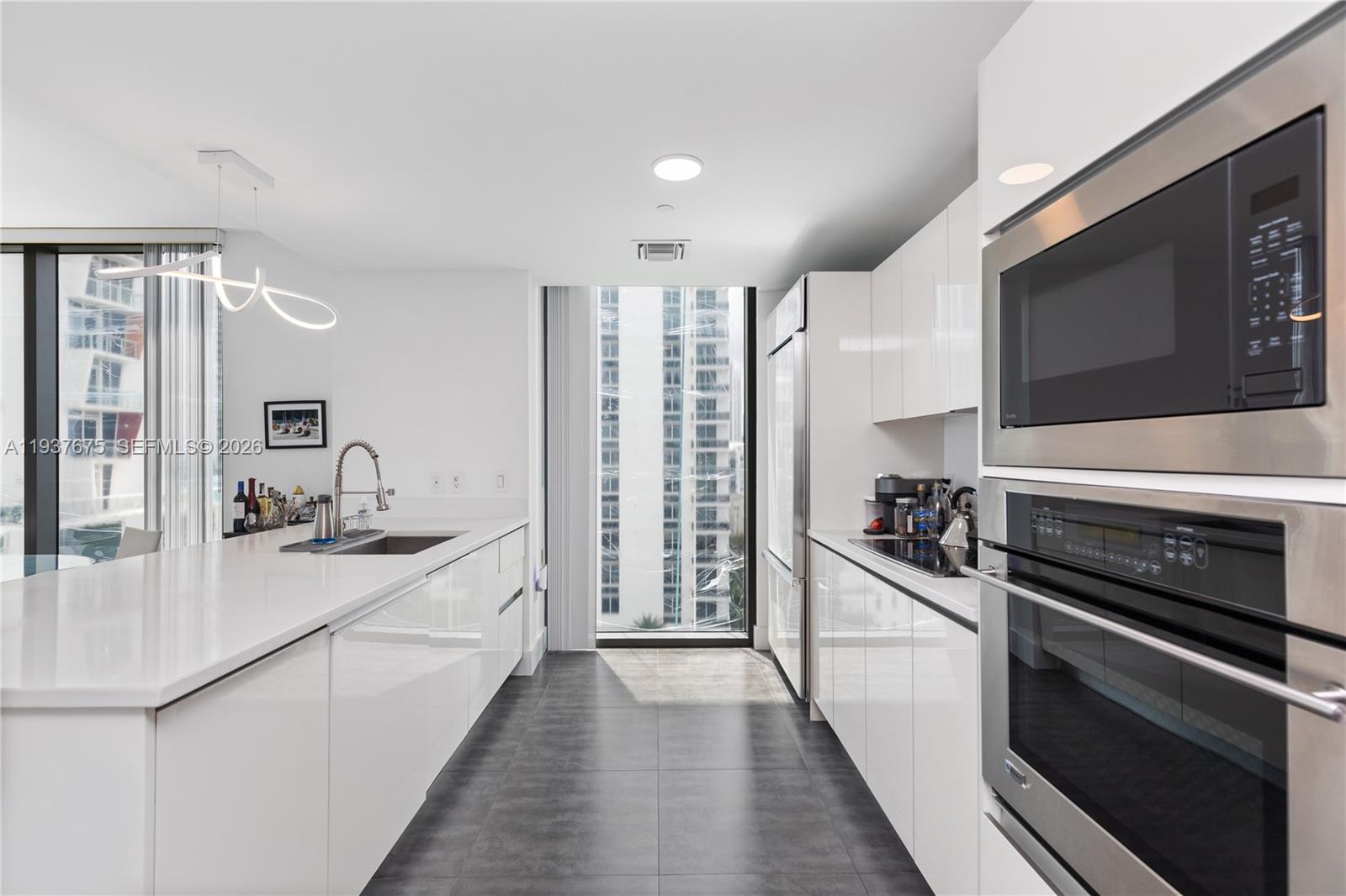 f3b61b38-1828 460 NE 28th St # 808, Miami FL 33137 — #A11937675