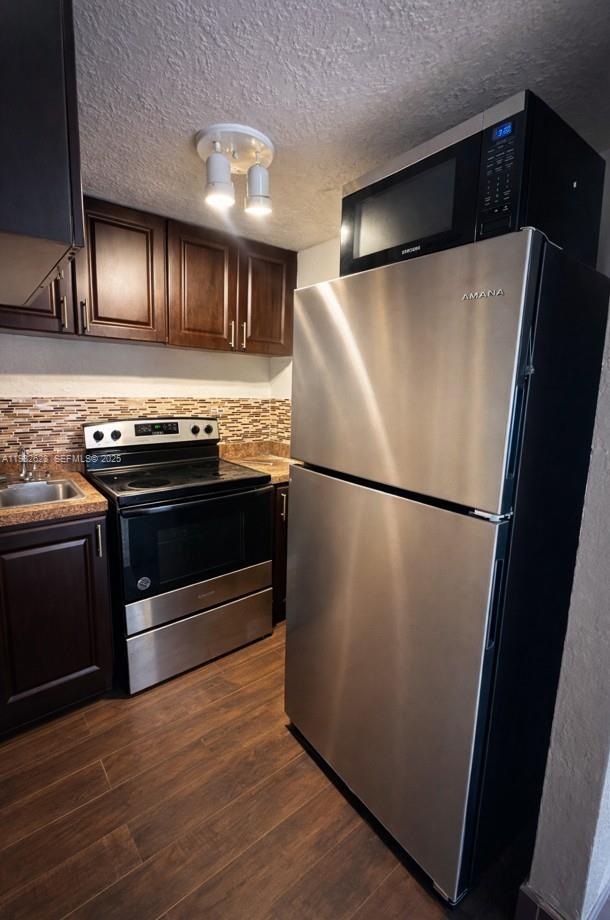 f3b61b38-1846 14405 NE 5th Ave # B, Miami FL 33161 — #A11932628