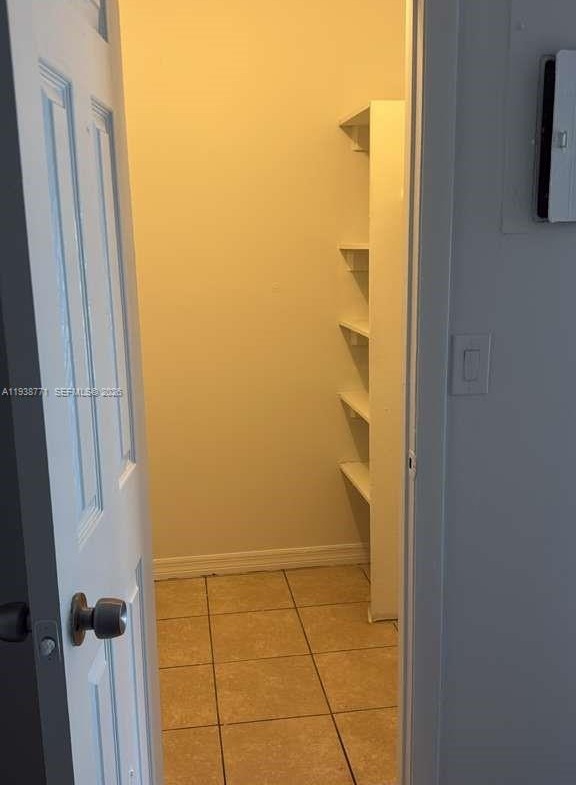 576