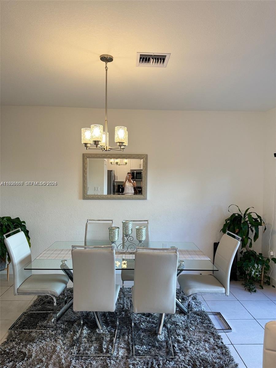 f3b61b38-1872 21441 NE 3rd Pl, Miami FL 33179 — #A11938807