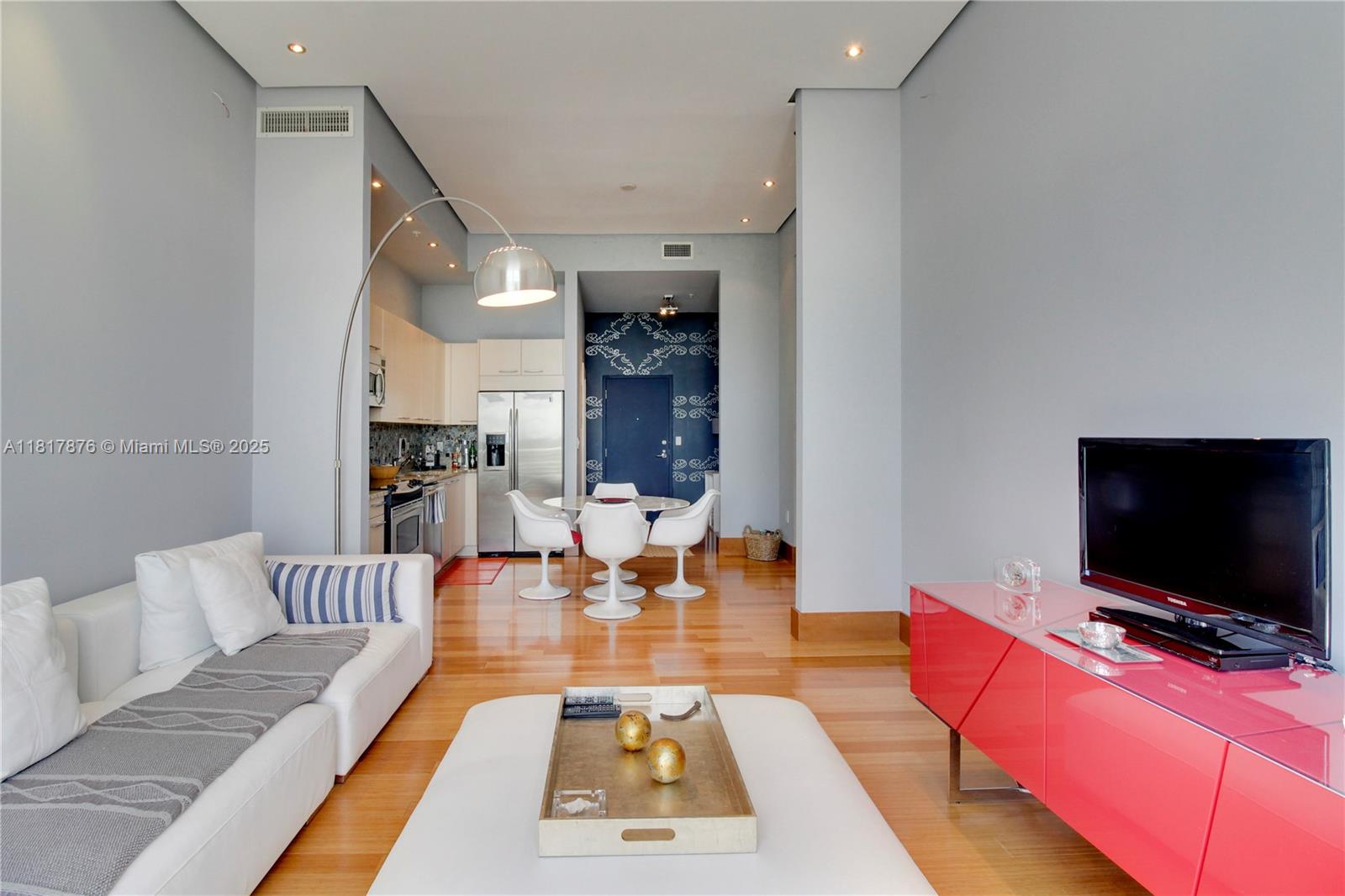 f3b61b38-1888 2001 Meridian Ave # 21, Miami Beach FL 33139 — #A11817876