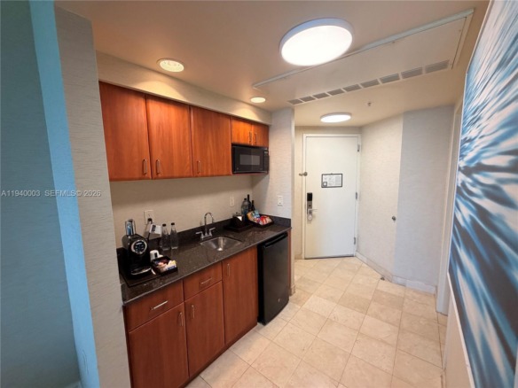 18001 Collins Ave # 2312, Sunny Isles Beach FL 33160 — #A11940003