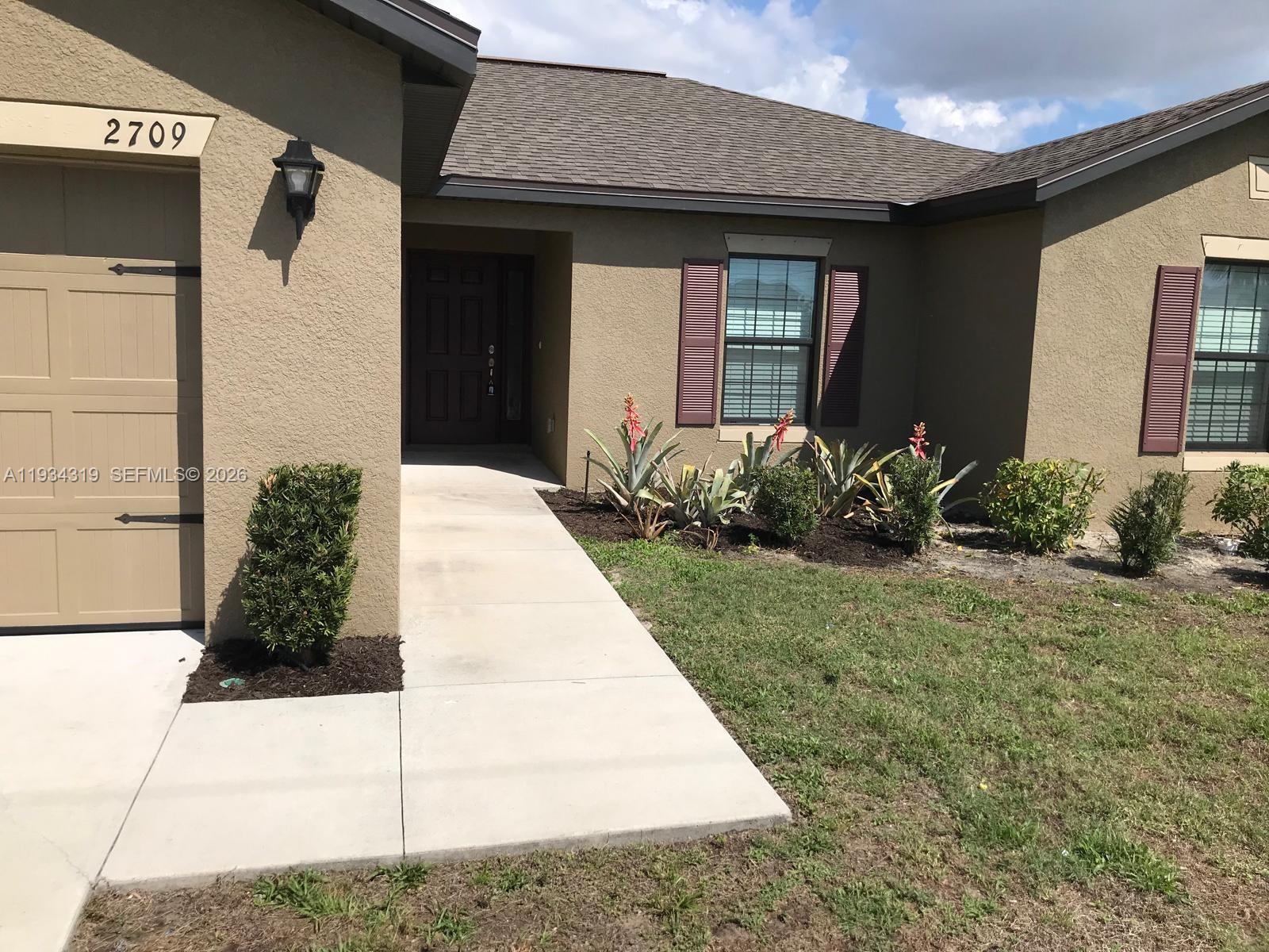 f3b61b38-1950 2709 SW 18th Ave, Cape Coral FL 33914 — #A11934319