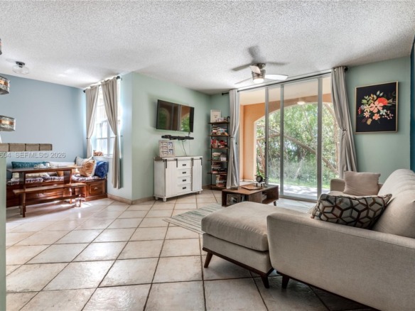 19601 E Country Club Dr # 7104, Aventura FL 33180 — #A11941604