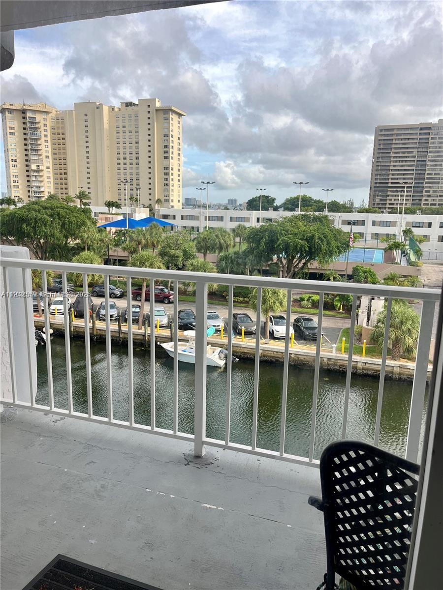 f3b61b38-2033 1650 NE 115th St # 507, Miami FL 33181 — #A11942559