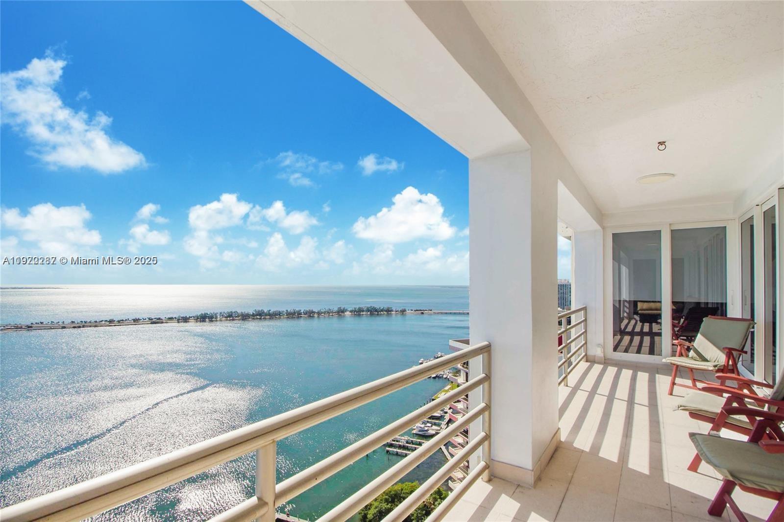 f3b61b38-2071 1541 Brickell Ave # 3902, Miami FL 33129 — #A11922287