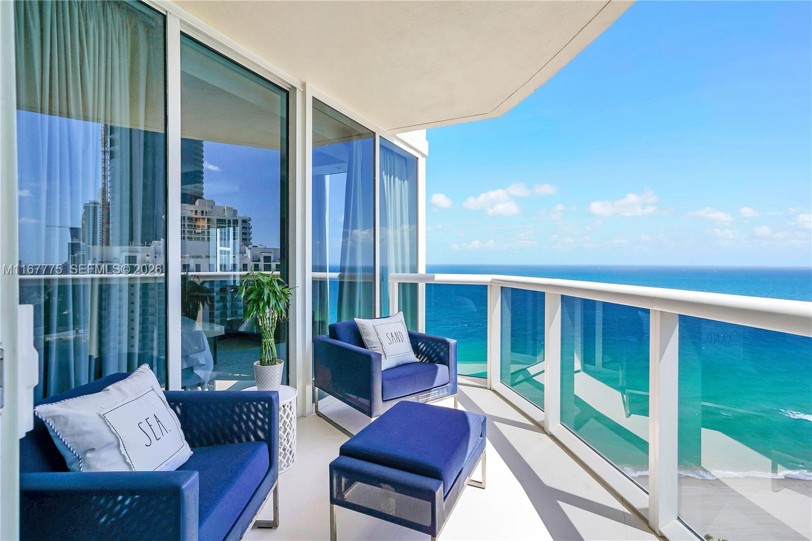 f3b61b38-2117 18911 collins ave # 2705, Sunny Isles Beach FL 33160 — #M1167775