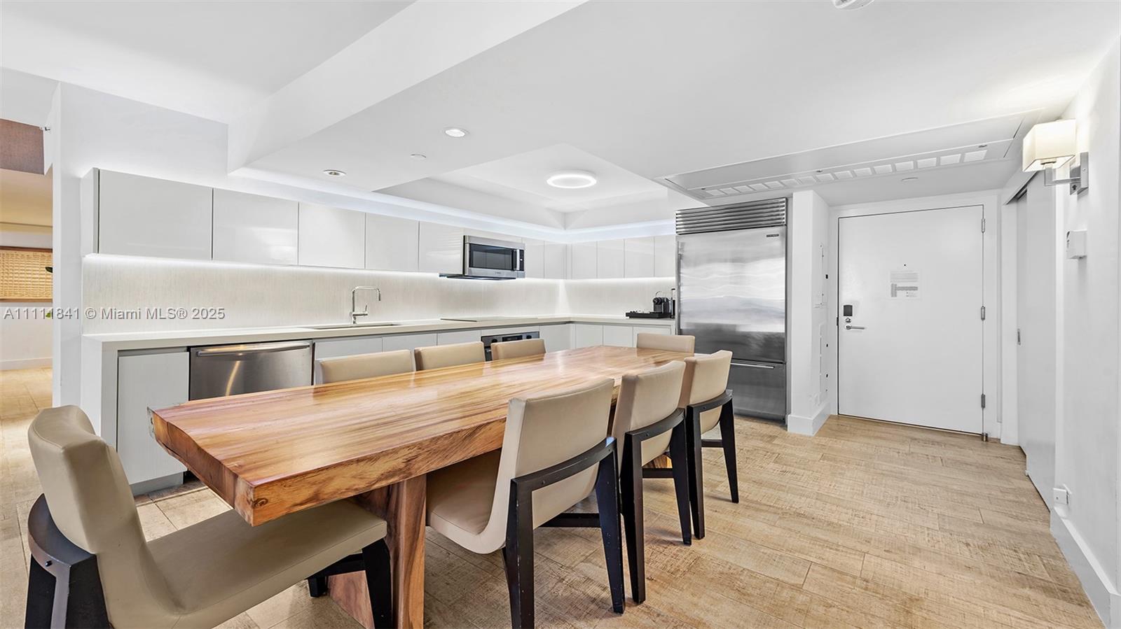 f3b61b38-2215 102 24th St # 904, Miami Beach FL 33139 — #A11111841