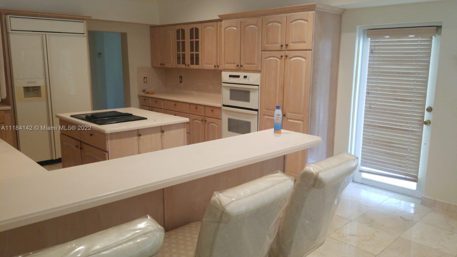 #6 Bahama, 00000 — #A11184142