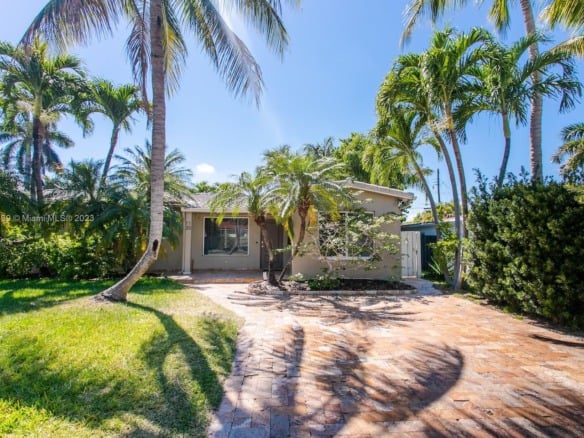 1120 N 13th Terrace, Hollywood FL 33019 — #A11321339