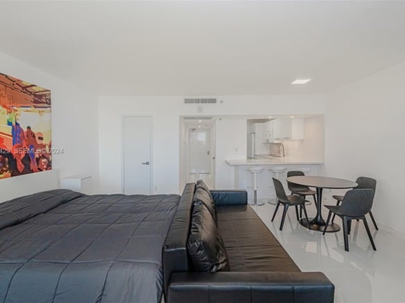 100 Lincoln Rd # 519, Miami Beach FL 33139 — #A11337429