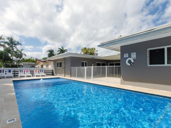 1218 Hollywood Blvd, Hollywood FL 33019 — #A11357402