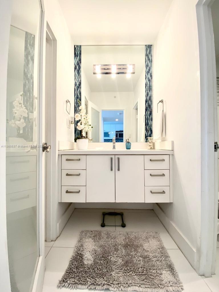 f3b61b38-2448 100 Lincoln Rd # 906, Miami Beach FL 33139 — #A11365537