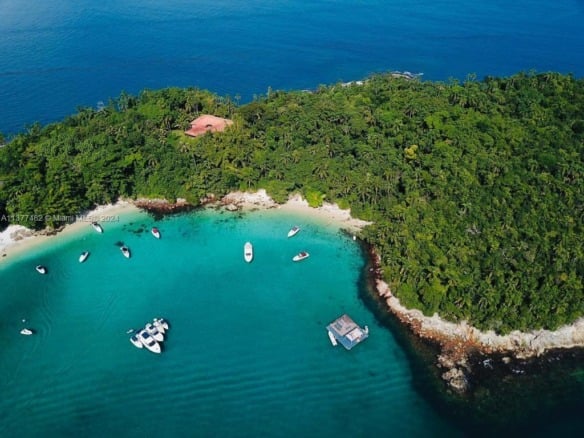 Ilha do Dentista, Other Country – Not In USA RJ Brazil — #A11377482
