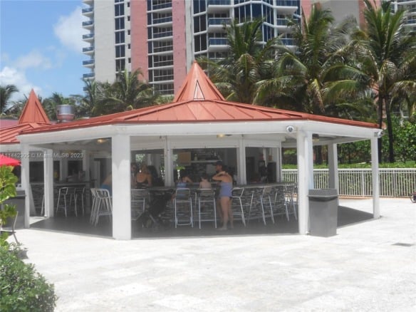 19201 Collins Ave # 637, Sunny Isles Beach FL 33160 — #A11442305