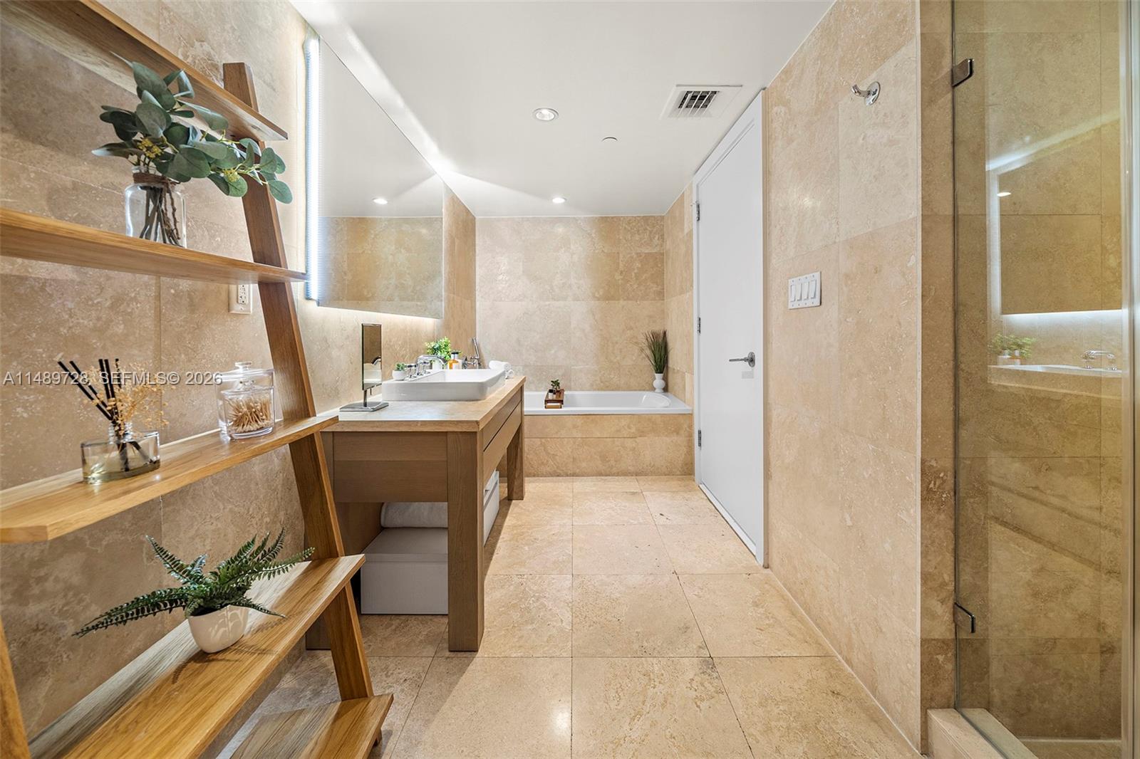 f3b61b38-2643 102 24th St # 1412, Miami Beach FL 33139 — #A11489728