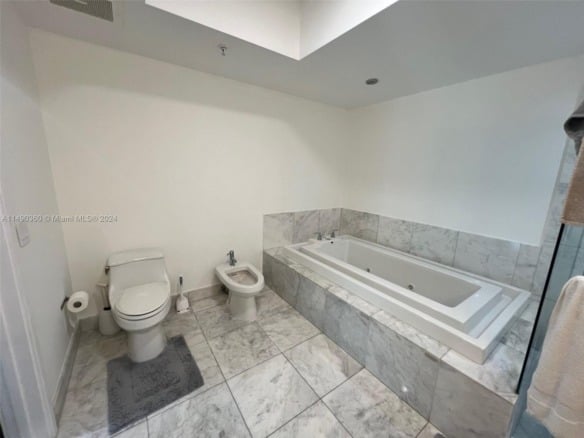 218 SE 14th Street # 1806, Miami FL 33131 — #A11490360
