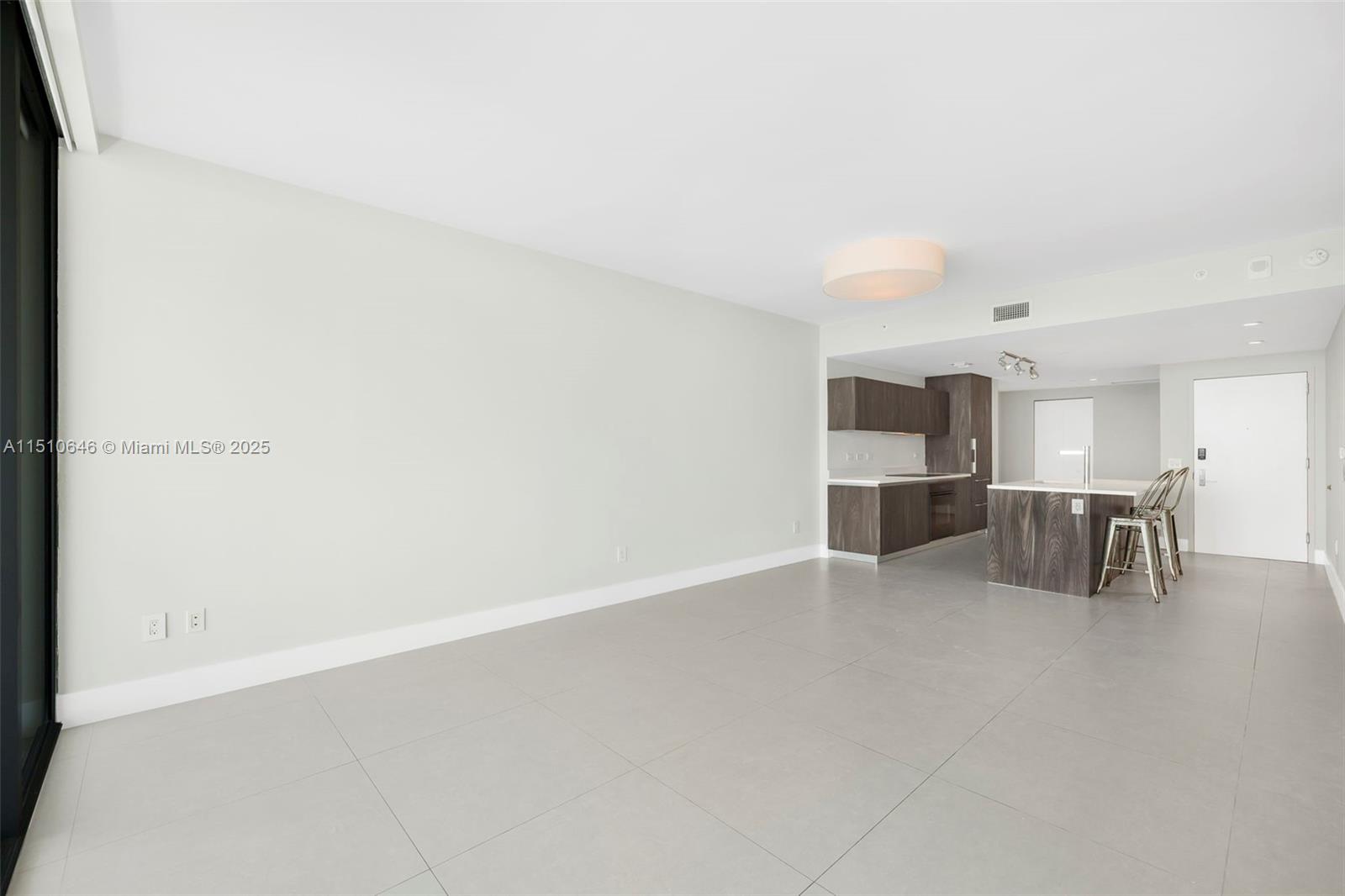 f3b61b38-2696 3131 NE 7th Ave # 3402, Miami FL 33137 — #A11510646