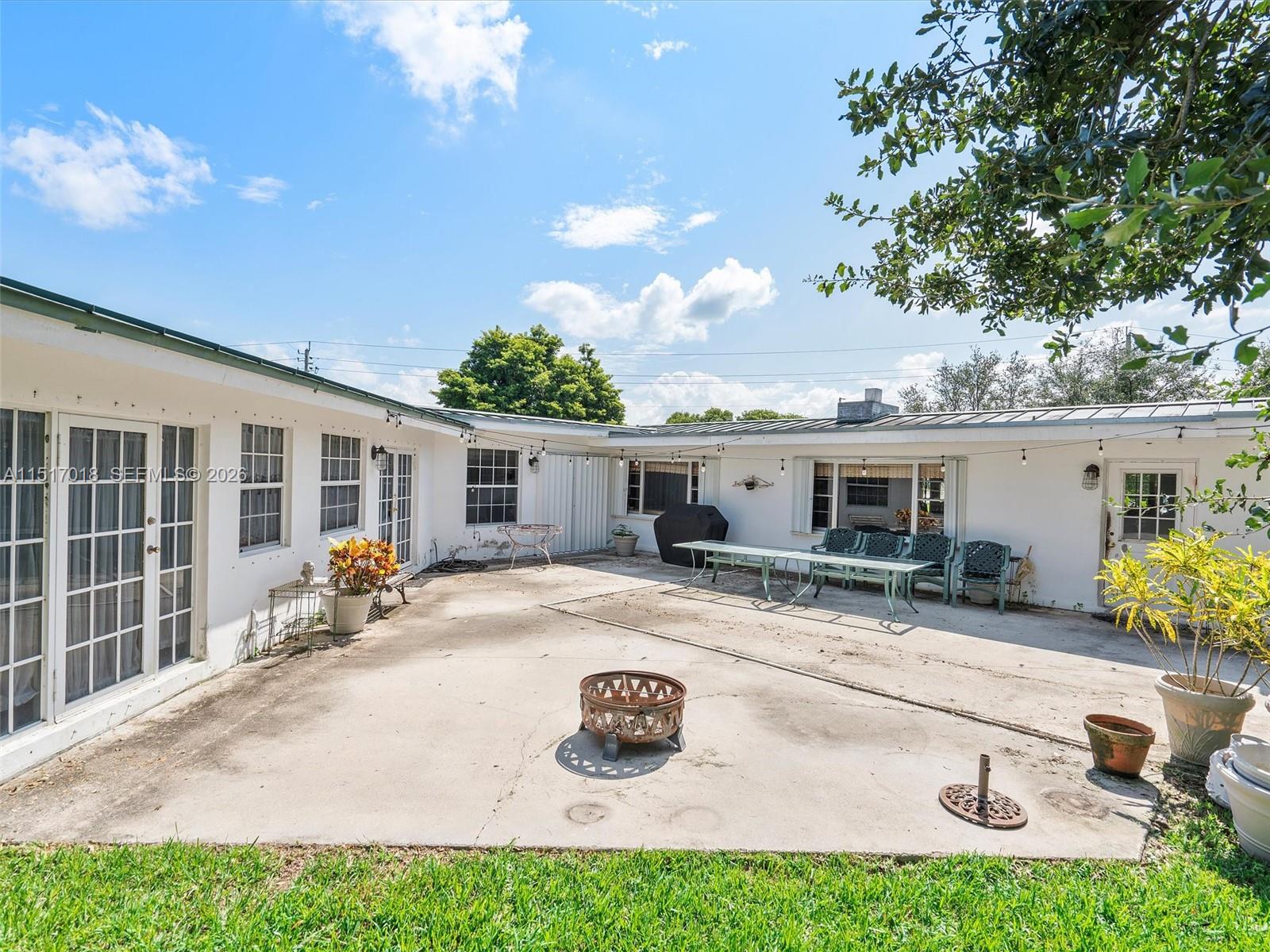 5901 SW 160th Ave, Southwest Ranches FL 33331 — #A11517018