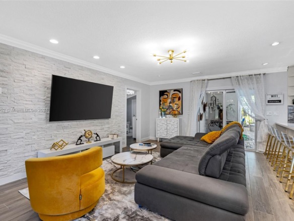5801 NE 18th Ter, Fort Lauderdale FL 33308 — #A11518952