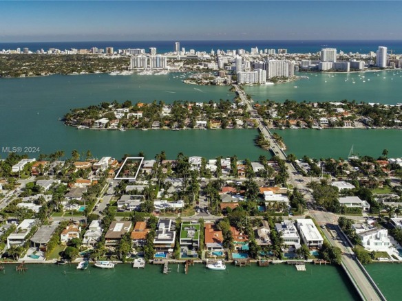 527 E Dilido Dr, Miami Beach FL 33139 — #A11531735