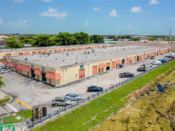 10890 QUAIL ROOST DR, Miami FL 33157 — #A11536450