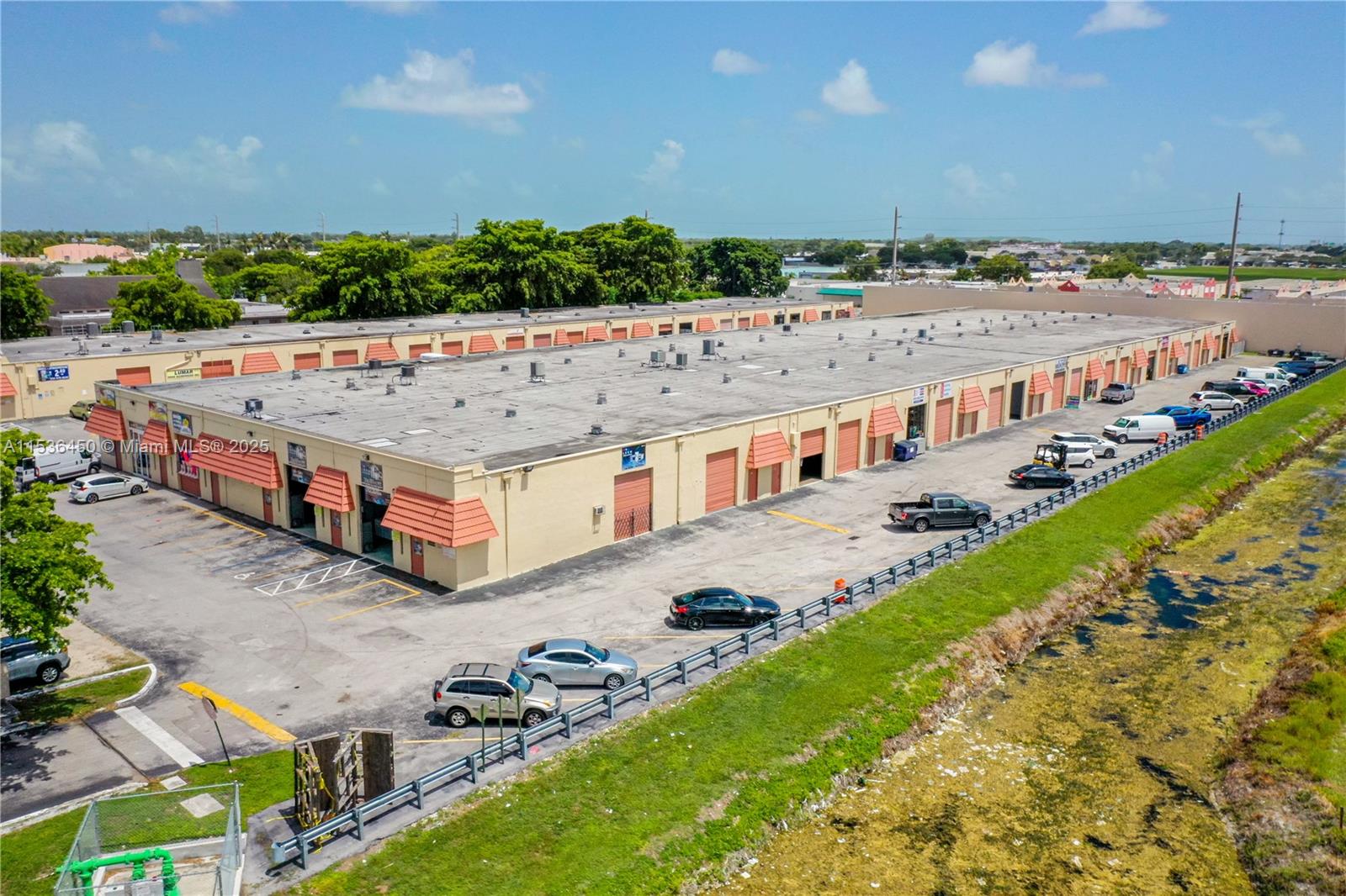 default 10890 QUAIL ROOST DR, Miami FL 33157 — #A11536450