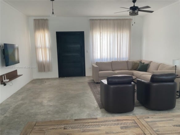 3 SW Calle el sol, Re — #A11548536