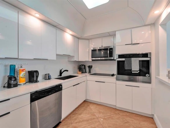 19370 Collins Ave # 1001, Sunny Isles Beach FL 33160 — #A11552071