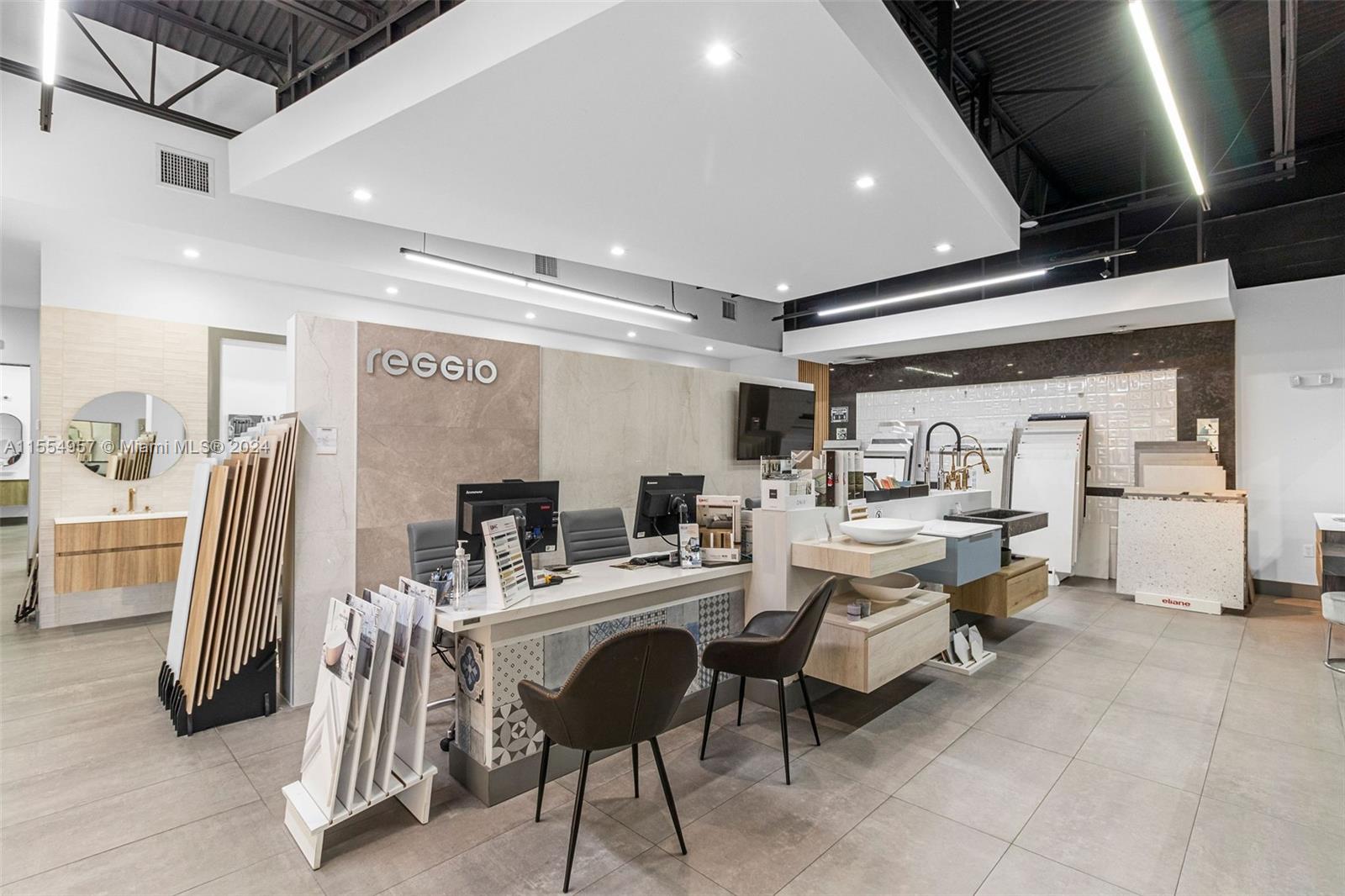 f3b61b38-2848 Bath Vanities/Accessories and Flooring, Doral FL 33122 — #A11554957