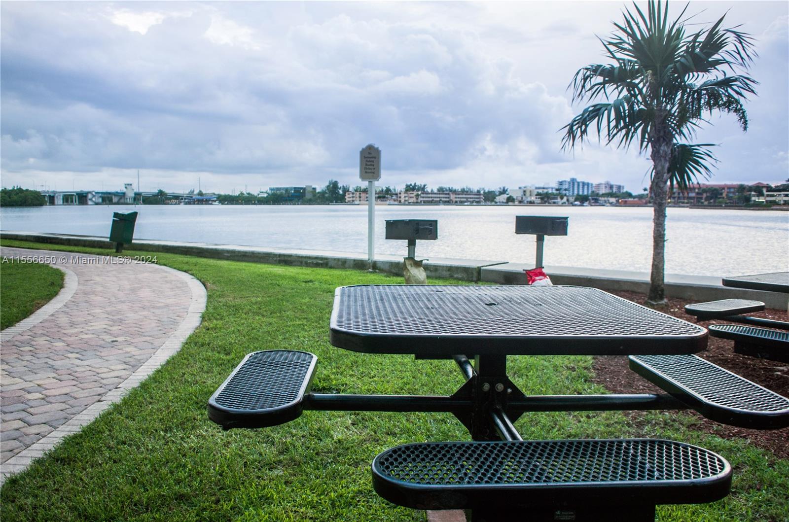 porto bellagio 17100 N Bay Rd # 1402, Sunny Isles Beach FL 33160 — #A11556650