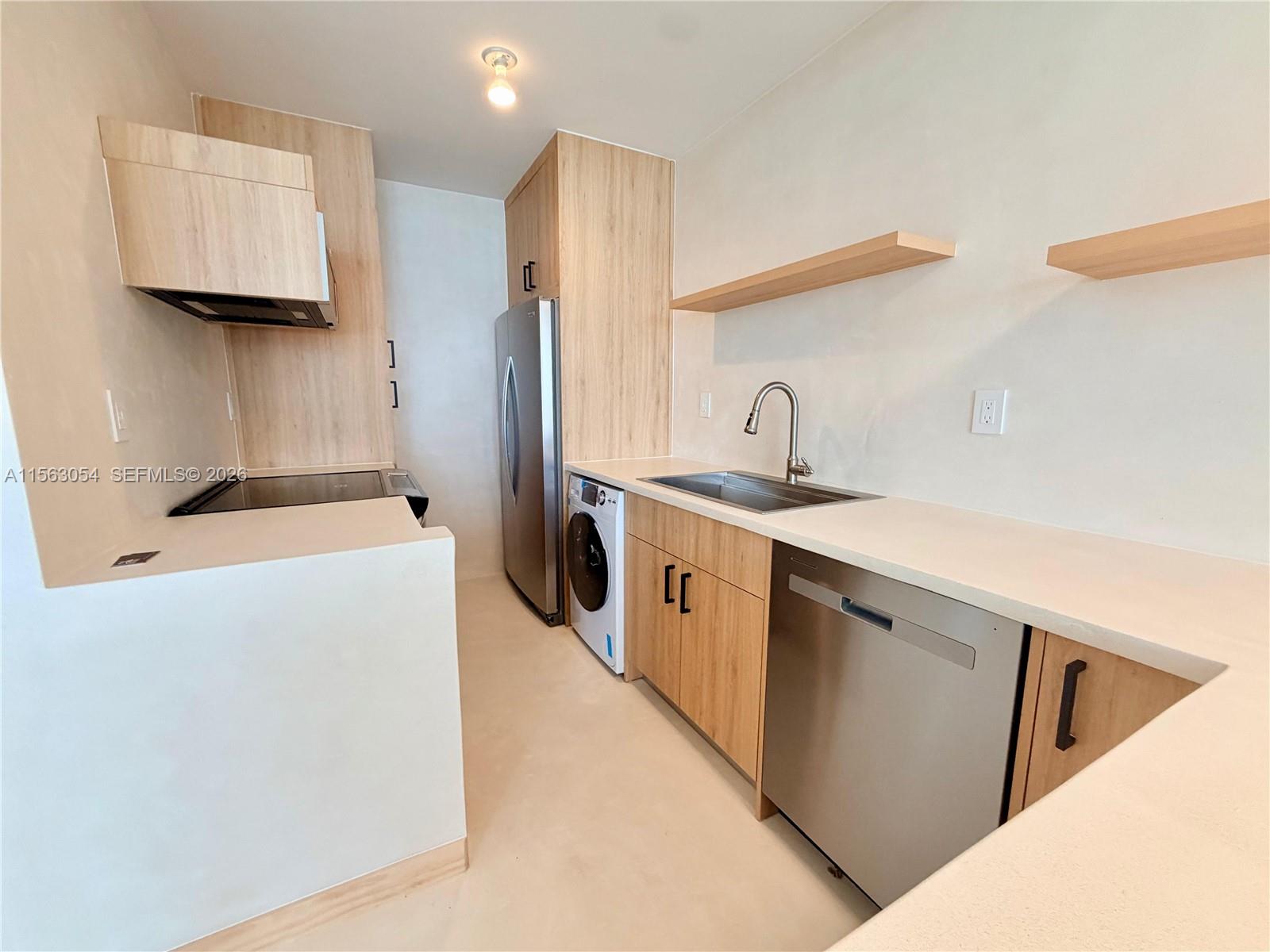 f3b61b38-2870 100 Lincoln Rd # 1241, Miami Beach FL 33139 — #A11563054