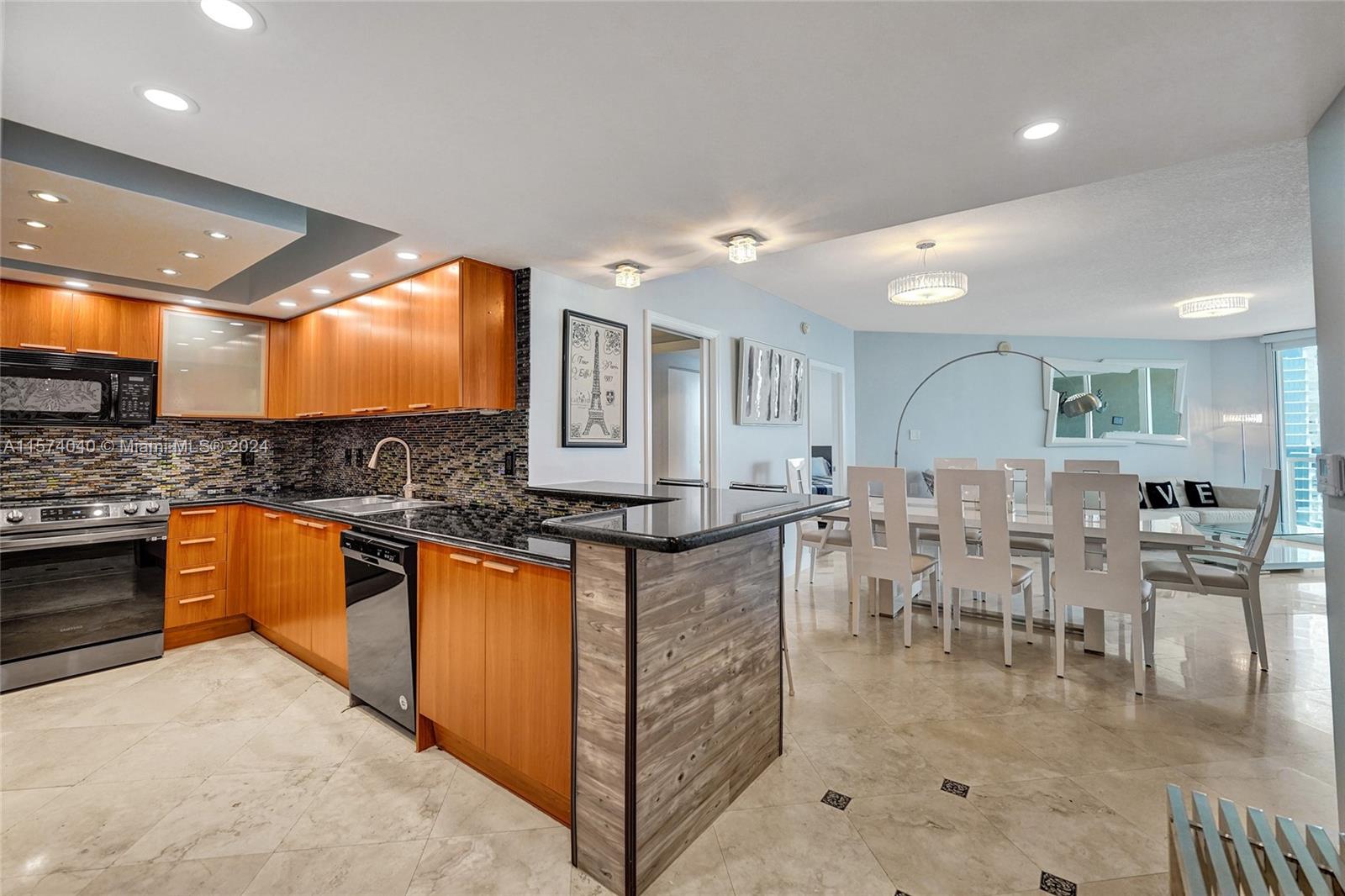 f3b61b38-2915 16699 Collins Ave # 4106, Sunny Isles Beach FL 33160 — #A11574040