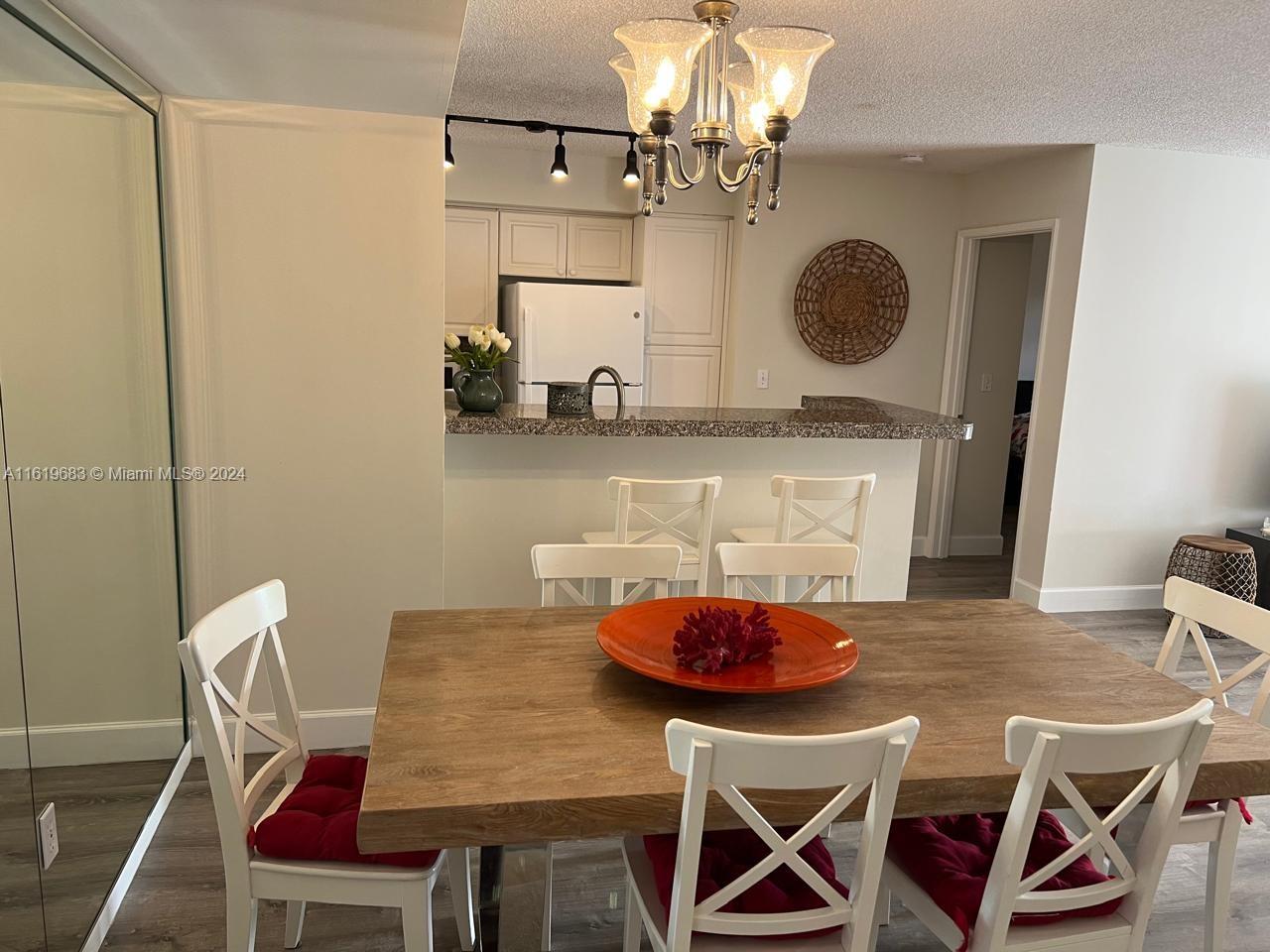 f3b61b38-292 19901 E Country Club Dr # 2207, Aventura FL 33180 — #A11619683