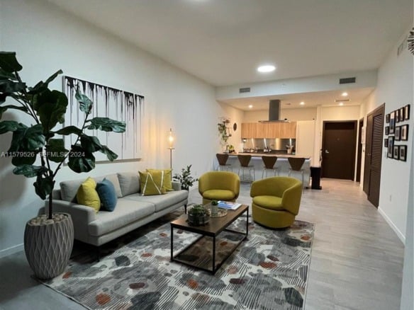 1000 Brickell Plz # 1811, Miami FL 33131 — #A11579526
