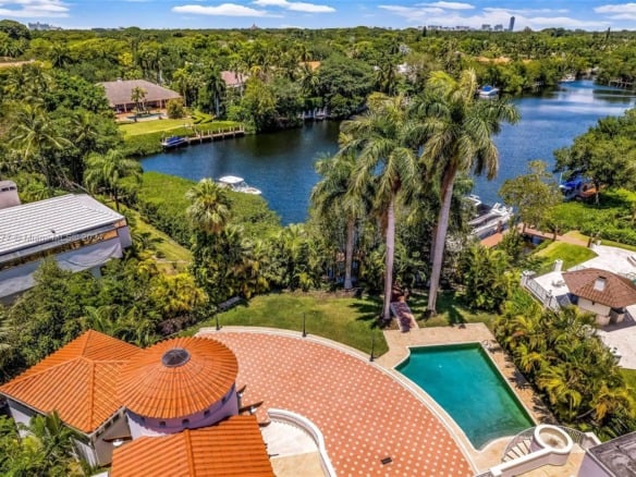 431 Costanera Rd, Coral Gables FL 33143 — #A11582877
